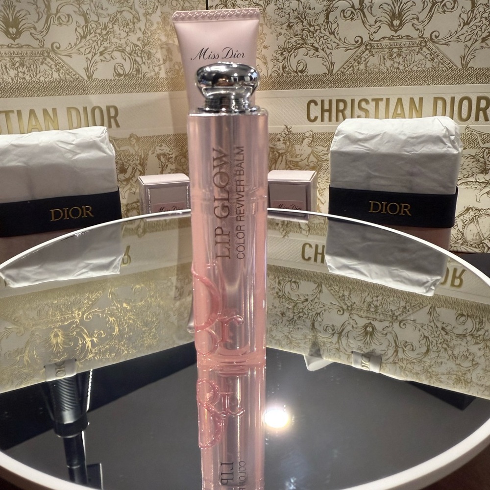 Dior Addict Lip Glow 008 Ultra Pink-NWOB - Picture 1 of 3